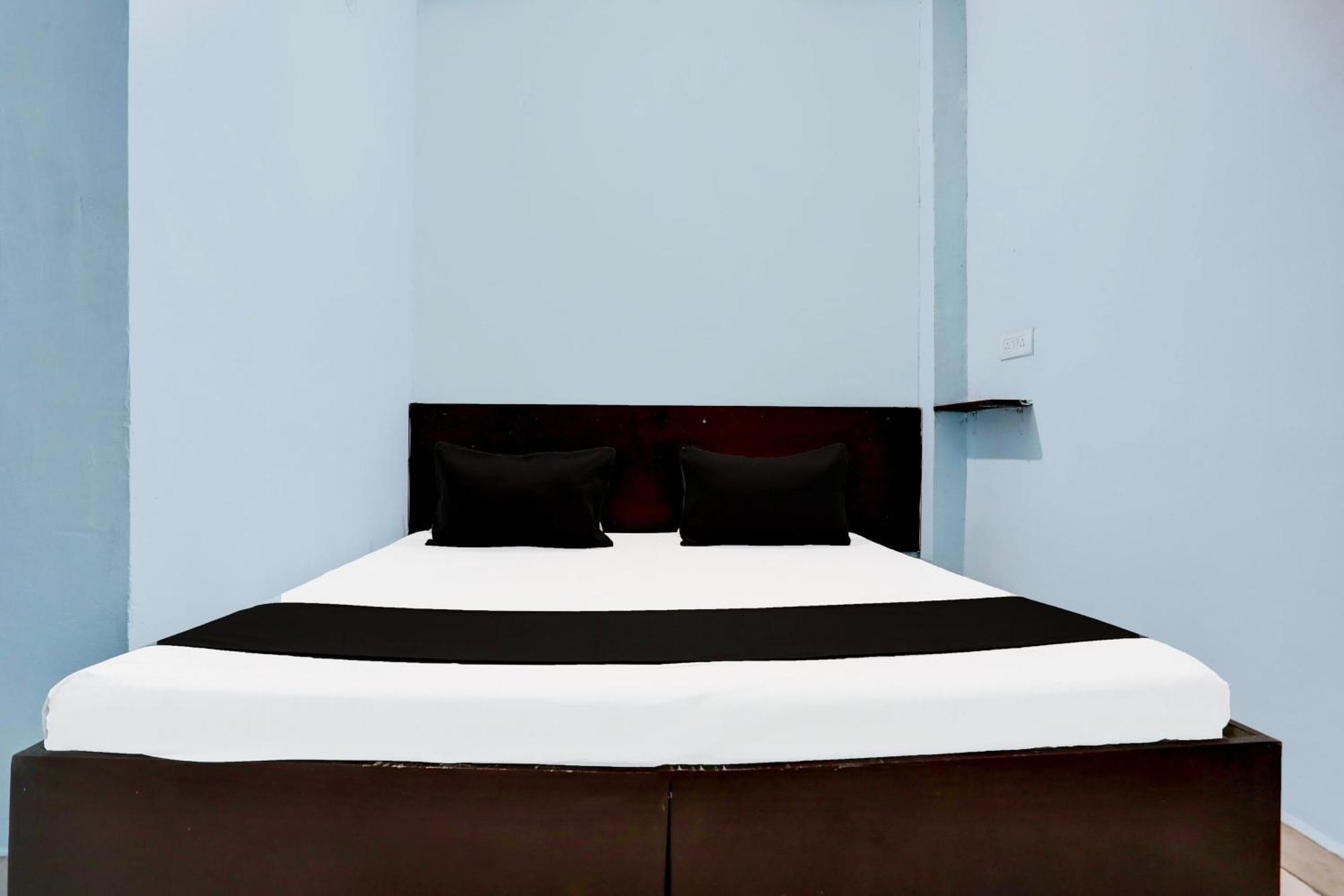 Spot On New Diamond Guest House Rudrapur Dış mekan fotoğraf