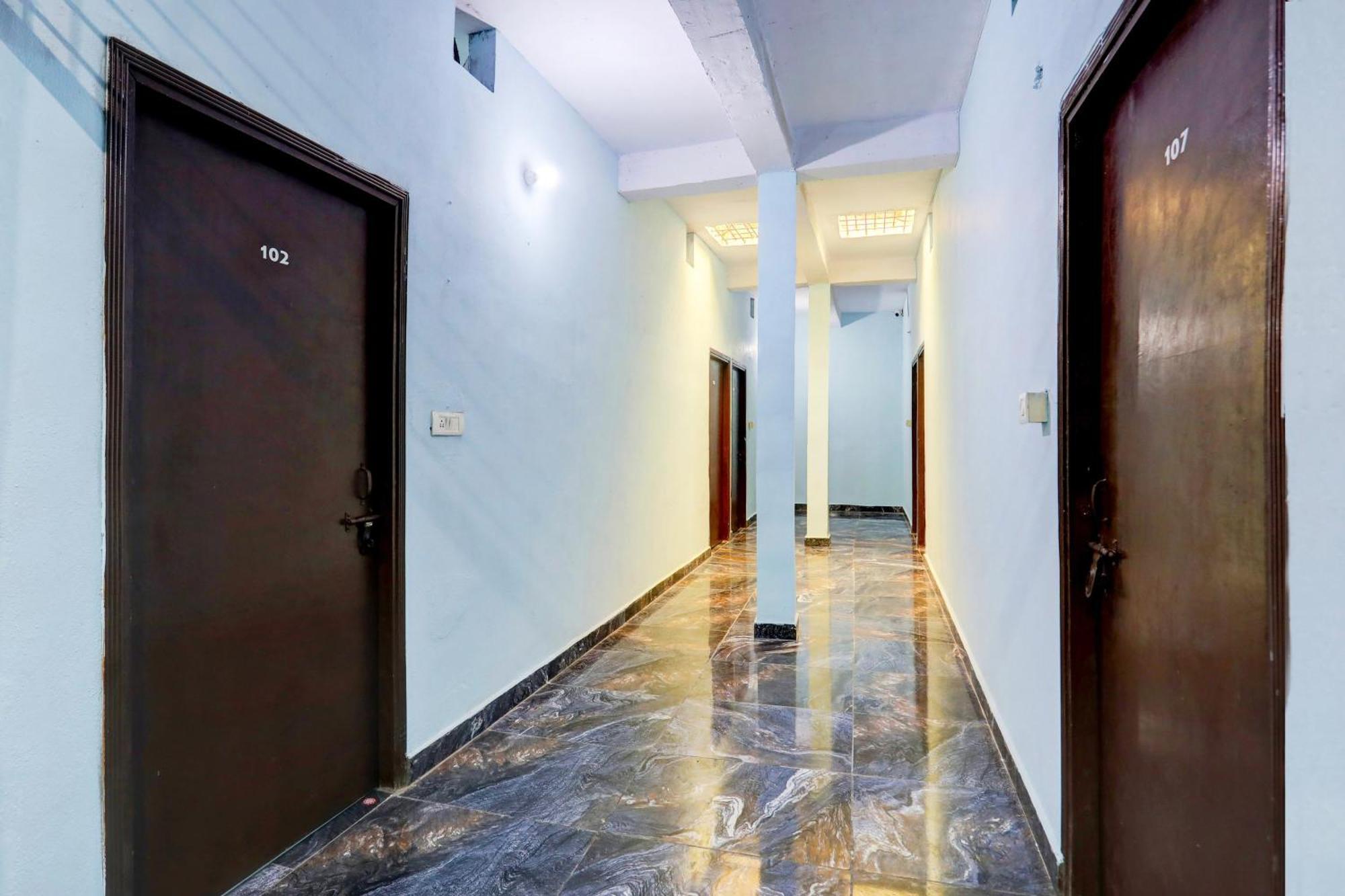 Spot On New Diamond Guest House Rudrapur Dış mekan fotoğraf